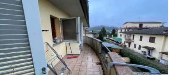 Apartamento de 3 habitaciónes en Lucignano, Italy No. 257010 6