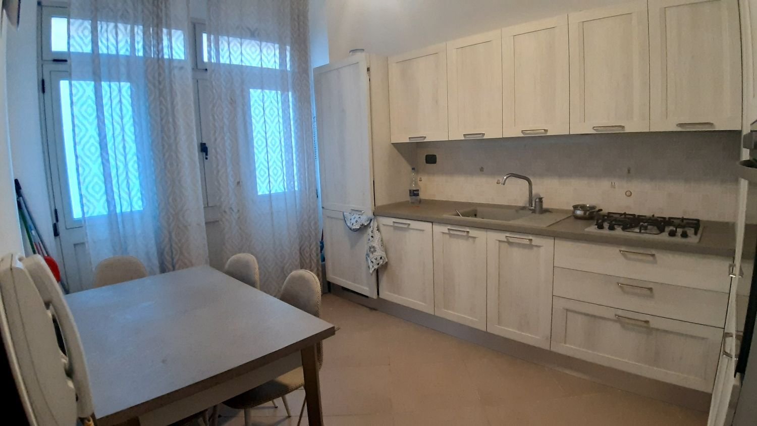 4غرفة منزل في Vittoria, Italy رقم 197337