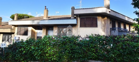 3 bedrooms Villa in Rome, Italy No. 52662 18