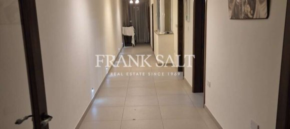 3 bedrooms Apartment in Zebbug, Malta No. 10981 5