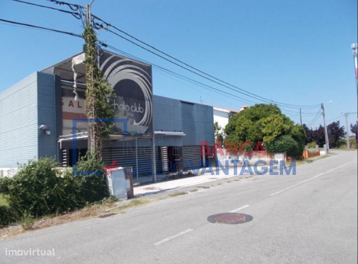 784m² Commercial property in Aradas, Portugal No. 324137