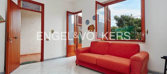 Apartamento de 2 dormitorios en San Vito Lo Capo, Italy No. 105837 2