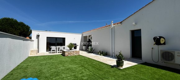 Casa de 4 dormitorios en Moutiers-sur-le-Lay, France No. 360590 11
