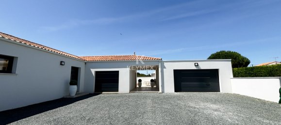 Casa de 4 dormitorios en Moutiers-sur-le-Lay, France No. 360590 12