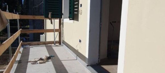 4 rooms Apartment in Capannori, Italy No. 42732 18