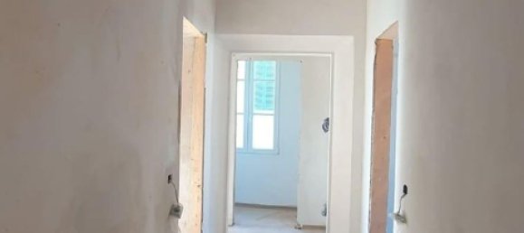 4 rooms Apartment in Capannori, Italy No. 42732 11