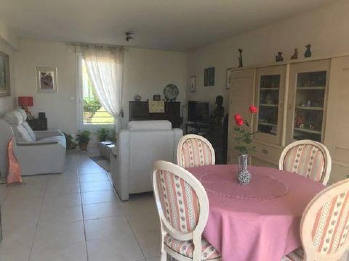 شقة 3 غرف نوم  في Dijon, France رقم 11819