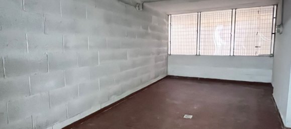 22m² Garage in Bologna, Italy No. 358660 7