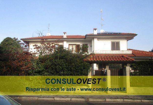 Villa T3 em Burago di Molgora, Italy N.º 7744