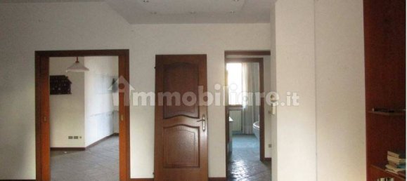 Villa T3 em Burago di Molgora, Italy N.º 7744 9