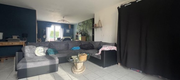 3 Schlafzimmer Haus in Tavers, France, Nr. 215652 2