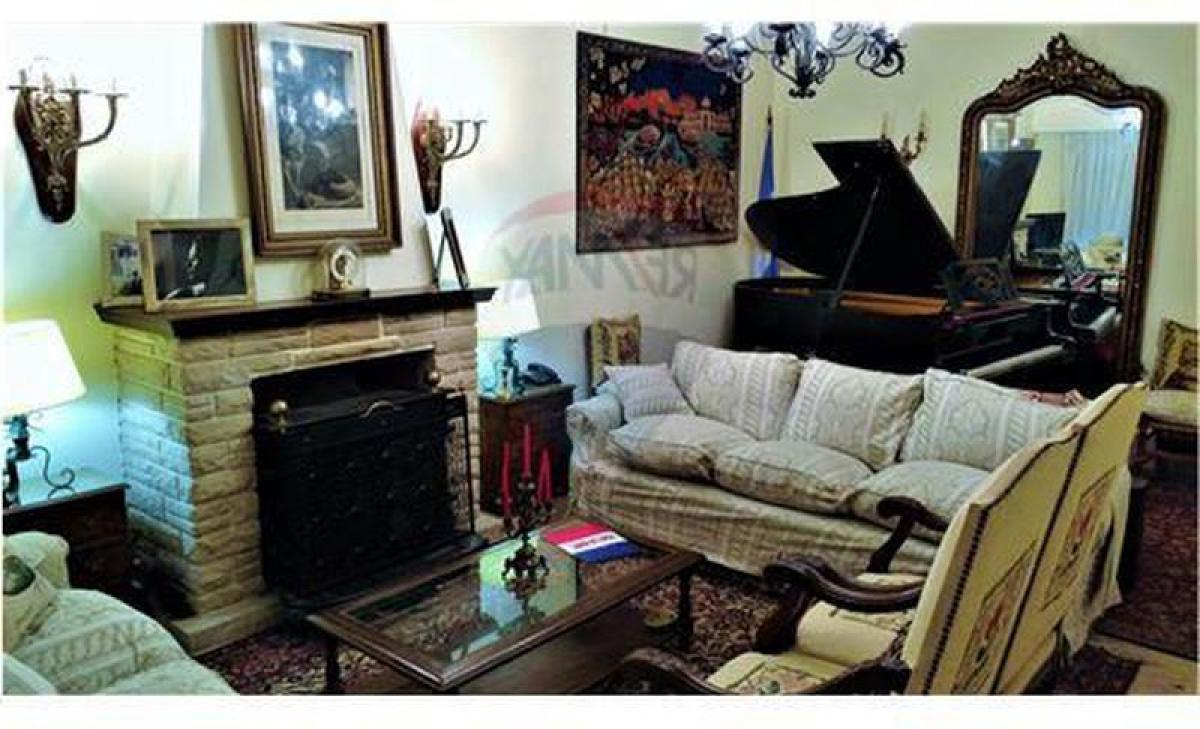 2 bedrooms House in Mar del Plata, Argentina No. 91945