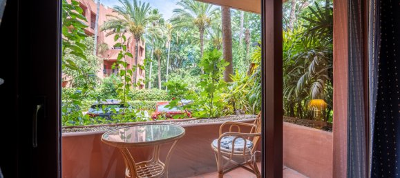 Apartamento de 3 dormitorios en Marbella, Spain No. 138655 20