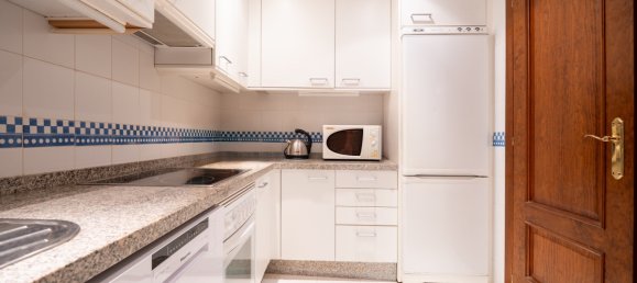 Apartamento de 3 dormitorios en Marbella, Spain No. 138655 13