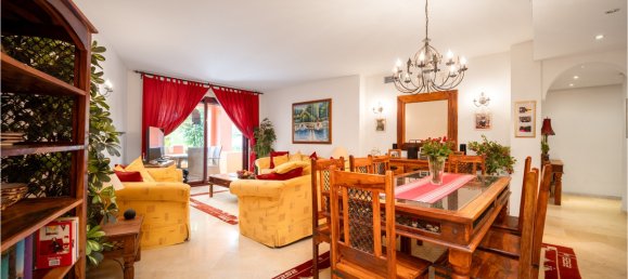 Apartamento de 3 dormitorios en Marbella, Spain No. 138655 22