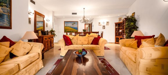 Apartamento de 3 dormitorios en Marbella, Spain No. 138655 8