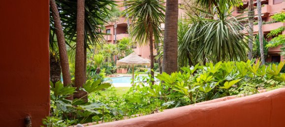 Apartamento de 3 dormitorios en Marbella, Spain No. 138655 24