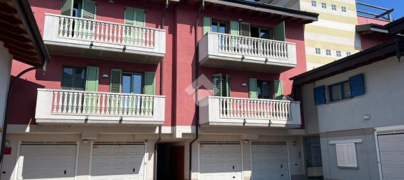 4-Zimmer Penthouse in Vailate, Italy, Nr. 163676 18
