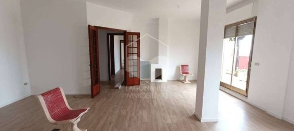 3 Schlafzimmer Wohnung in Marsala, Italy, Nr. 219055 3