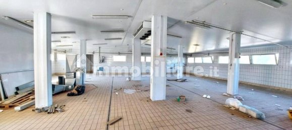 5 rooms Warehouse in Rome, Italy No. 222191 14