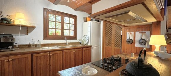 5 bedrooms Villa in Serra, Spain No. 14984 25