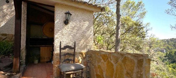 5 bedrooms Villa in Serra, Spain No. 14984 11