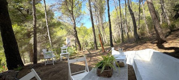 5 bedrooms Villa in Serra, Spain No. 14984 13