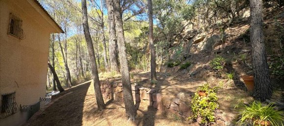 5 bedrooms Villa in Serra, Spain No. 14984 12