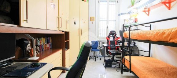 2 bedrooms Apartment in Milan, Italy No. 282300 16