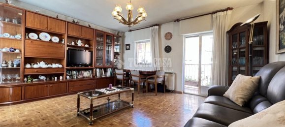 3 bedrooms Apartment in Madrid, Spain No. 141098 3