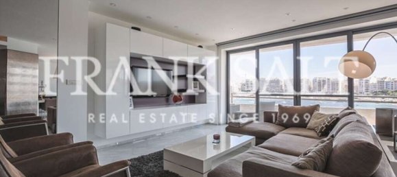 Apartamento de 3 dormitorios en Saint Julian's, Malta No. 8481 8