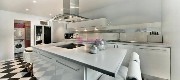 3 bedrooms House in Gandrange, France No. 300489 2