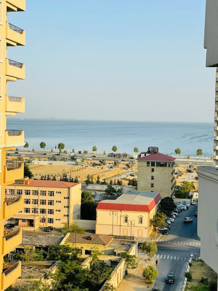 3 bedrooms Apartment in Khatay, Azerbaijan No. 1873