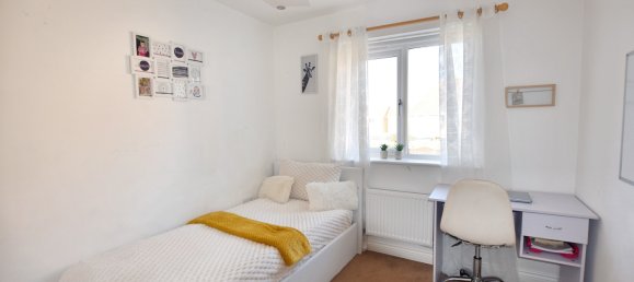 House in Dartford, United Kingdom No. 2255 9