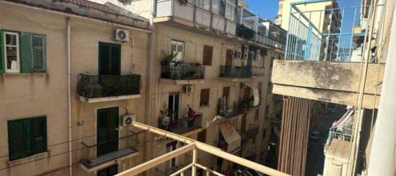 Apartamento T2 em Palermo, Italy N.º 280947 2