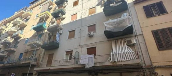 Apartamento T2 em Palermo, Italy N.º 280947 19