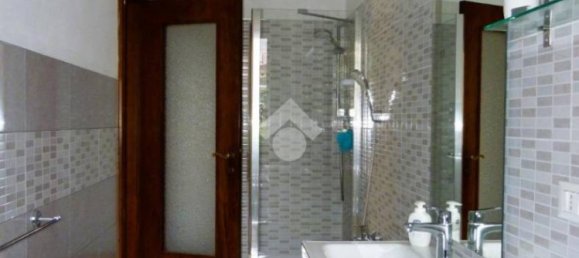 2 Schlafzimmer Wohnung in Chiavari, Italy, Nr. 313339 7