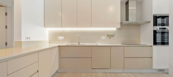 3 bedrooms Apartment in Funchal, Portugal No. 109645 6