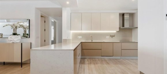 3 bedrooms Apartment in Funchal, Portugal No. 109645 7