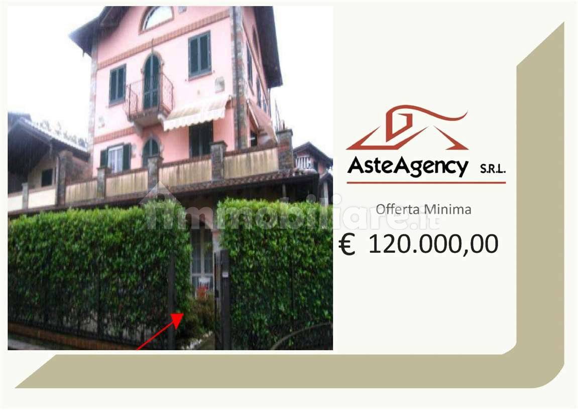 1 bedroom Apartment in Travedona-Monate, Italy No. 372439