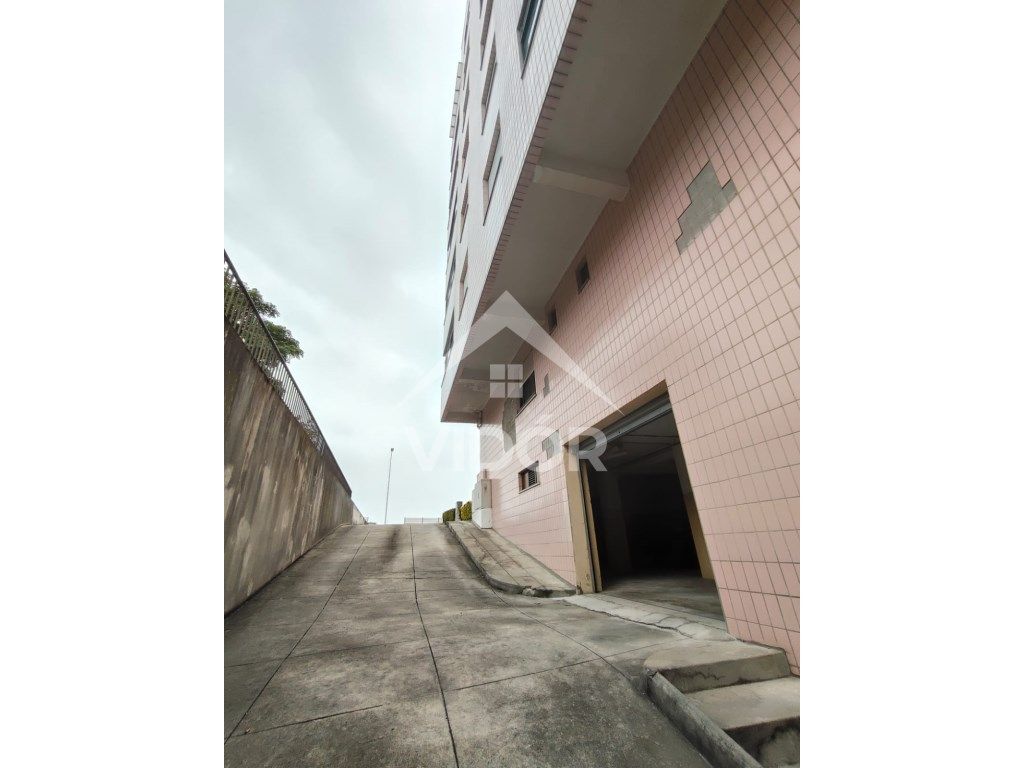 Garage à Sao Mamede de Infesta, Portugal 13m² No. 313512