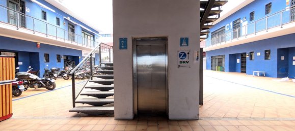 870m² Commercial property in Adeje, Spain No. 172766 6