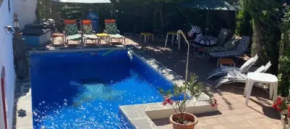 10 bedrooms Building in Malaga, Spain No. 140381 2