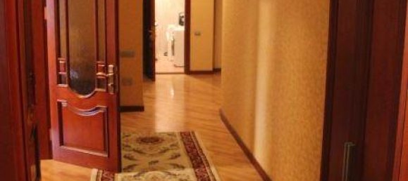 4 Schlafzimmer Wohnung in Baku, Azerbaijan, Nr. 770 4