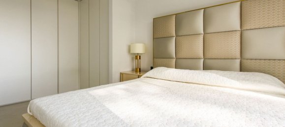 3 bedrooms Townhouse in Estepona, Spain No. 139940 10