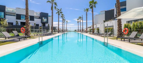 3 bedrooms Townhouse in Estepona, Spain No. 139940 25