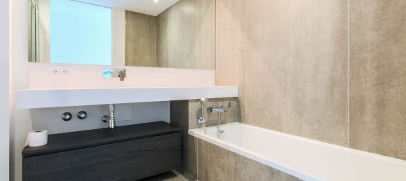 3 bedrooms Townhouse in Estepona, Spain No. 139940 18