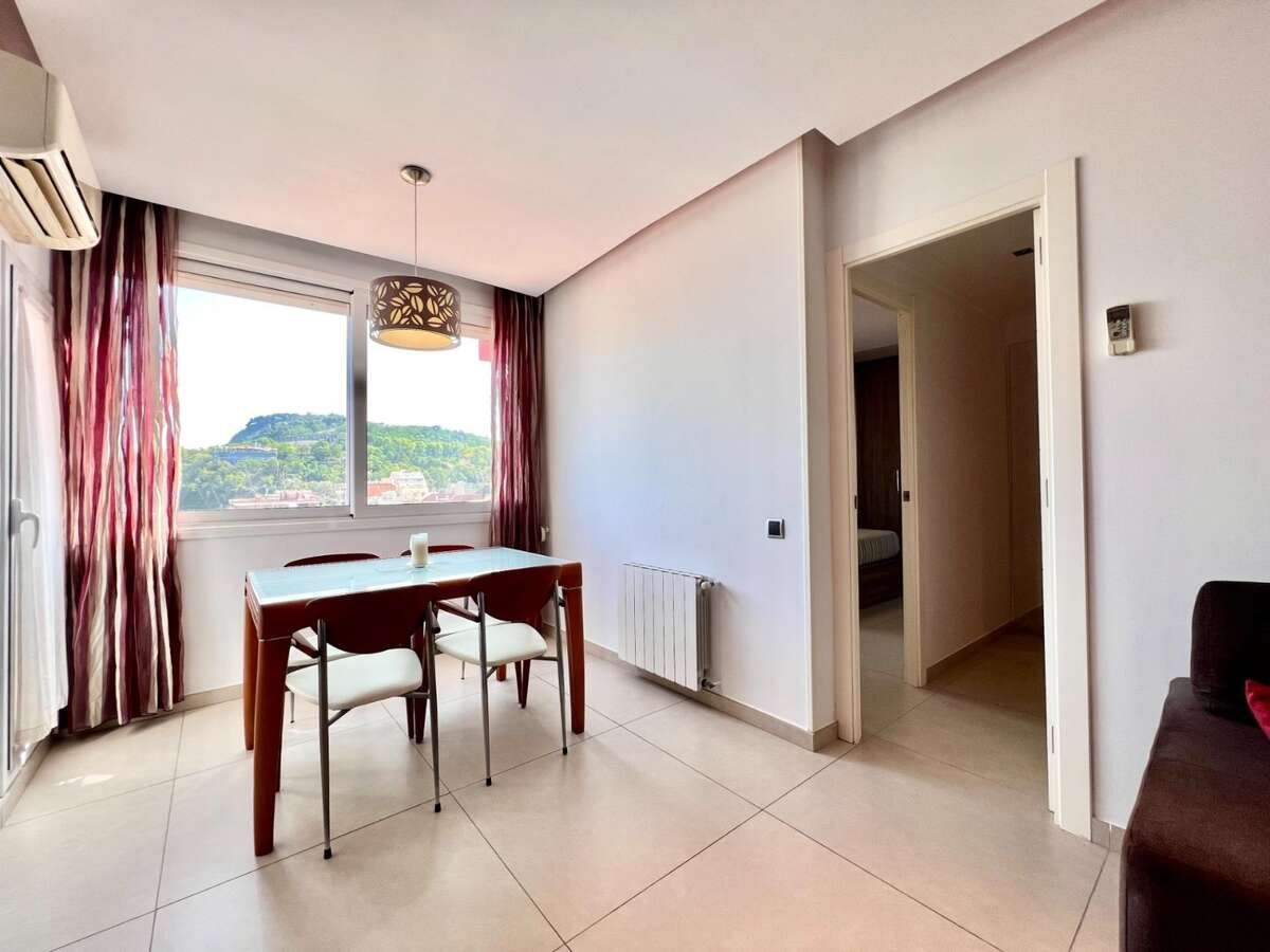 2 bedrooms Penthouse in Sants-Montjuic, Spain No. 49921