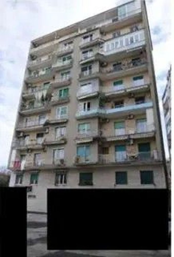 7 rooms Apartment in Naples, Italy No. 280857