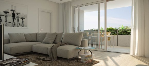 7 rooms Apartment in Naples, Italy No. 280857 3